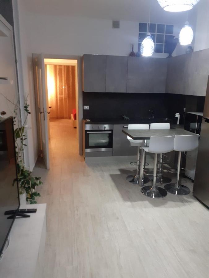 Apartament La Casa Di Tina Lecce Zewnętrze zdjęcie
